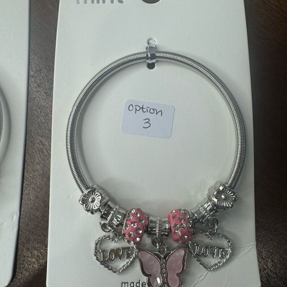 NWT Mint Stretchy Butterfly Bracelets- 7 Options $10 Closet Minimum Purchase - Picture 4 of 7